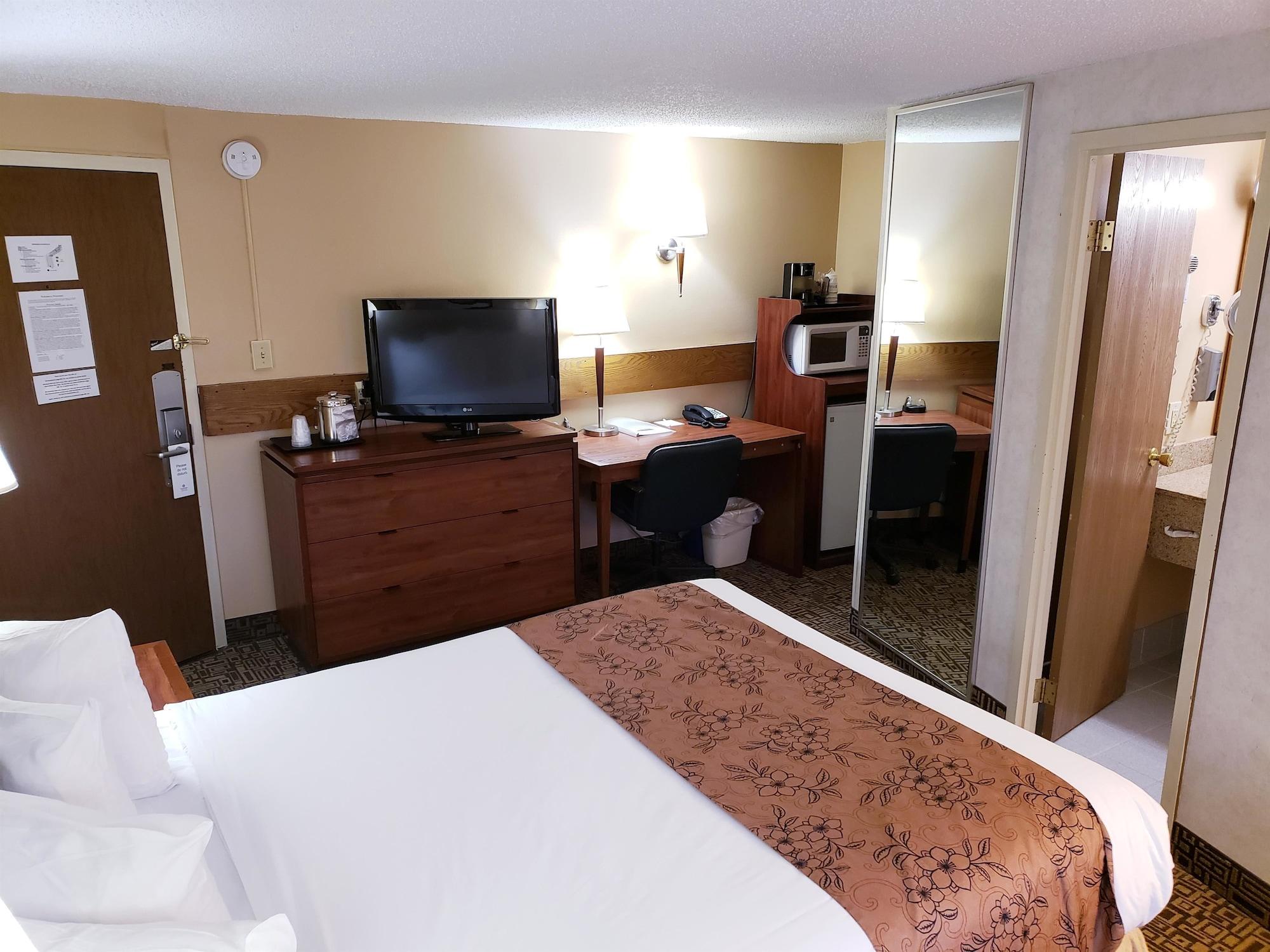 Surestay Plus Hotel By Best Western בלאק ריבר פולס מראה חיצוני תמונה