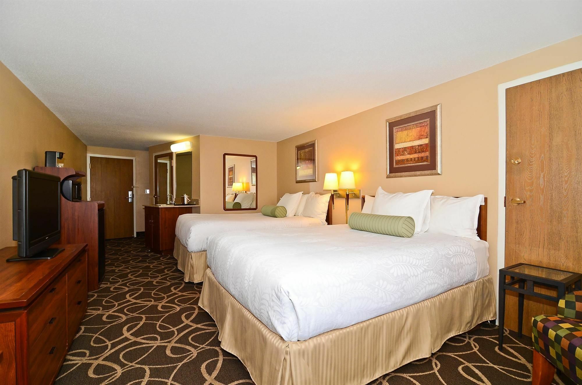 Surestay Plus Hotel By Best Western בלאק ריבר פולס מראה חיצוני תמונה