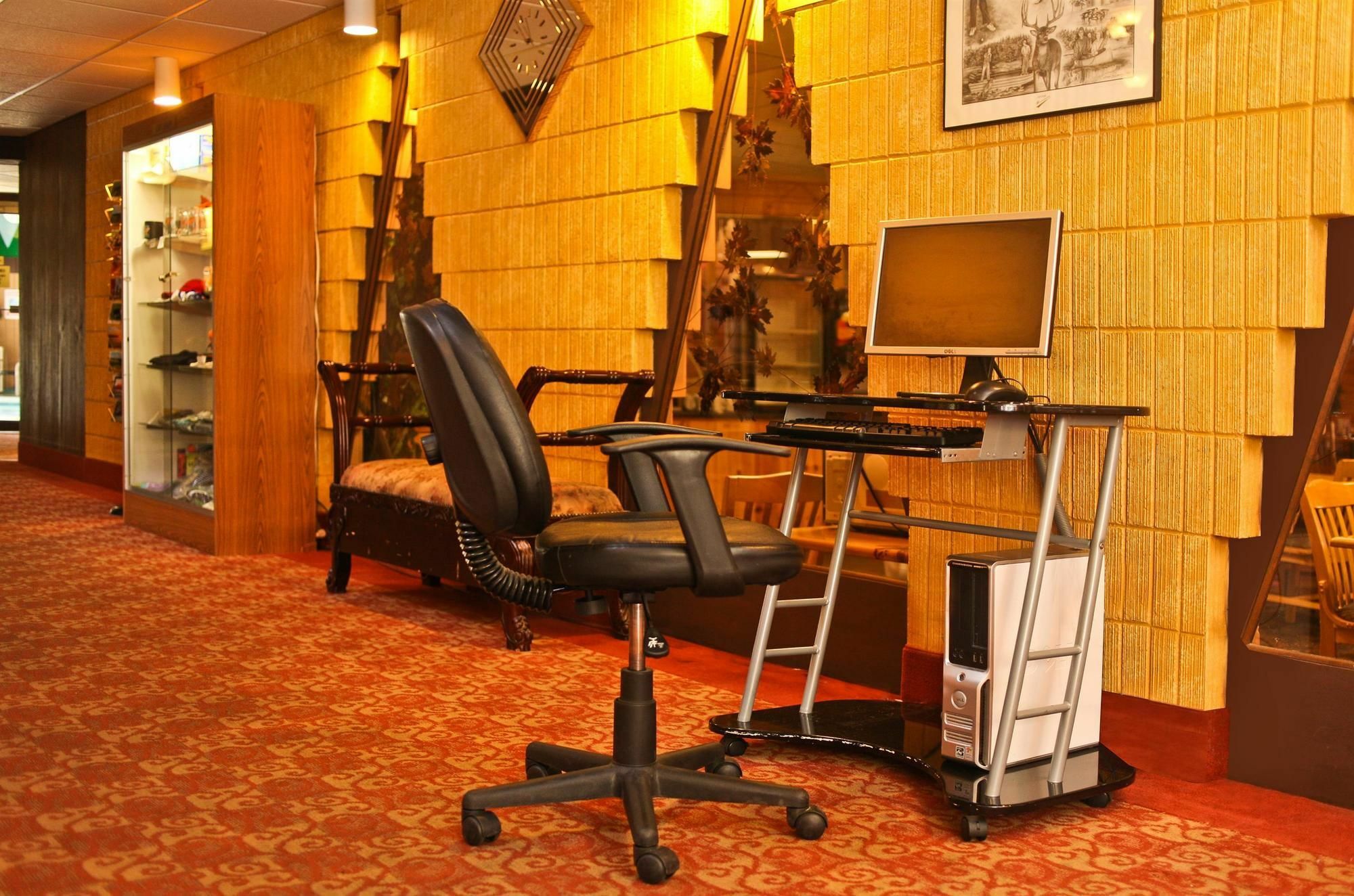 Surestay Plus Hotel By Best Western בלאק ריבר פולס מראה חיצוני תמונה